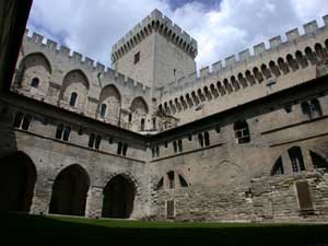 cloître de benoît XII