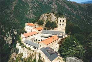 point de vue sur St Martin du Canigou