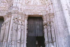 ébrasements du portail sud de la façade occidentale