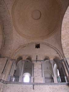 tribunes